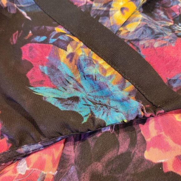 Nicole Miller Sz M Floral Semi Sheer LS Faux Wrap Hi Lo Collared Blouse Pocket - Picture 3 of 8
